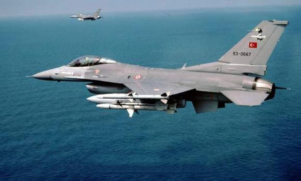 Υπερπτήσεις τουρκικών F-16 πάνω από ελληνικά νησιά